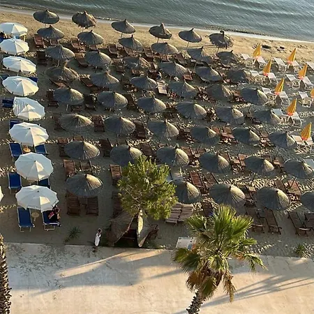 Funky Breeze By The Sea *