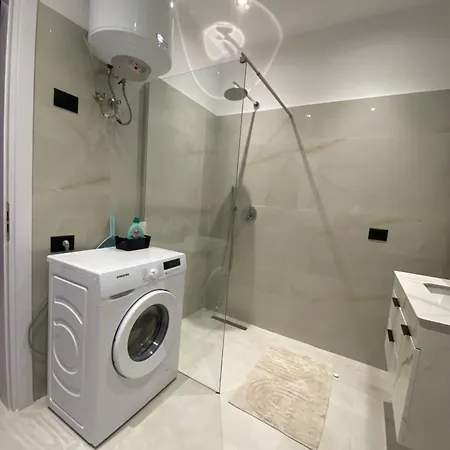 Funky Breeze By The Sea Durrës